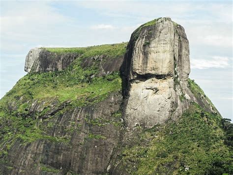 A Montanha de Pedra do Dragão - Um Mistério Geológico em Sanming!